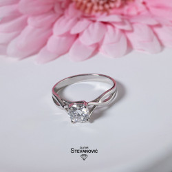 Prsten sa moissanitom M-14