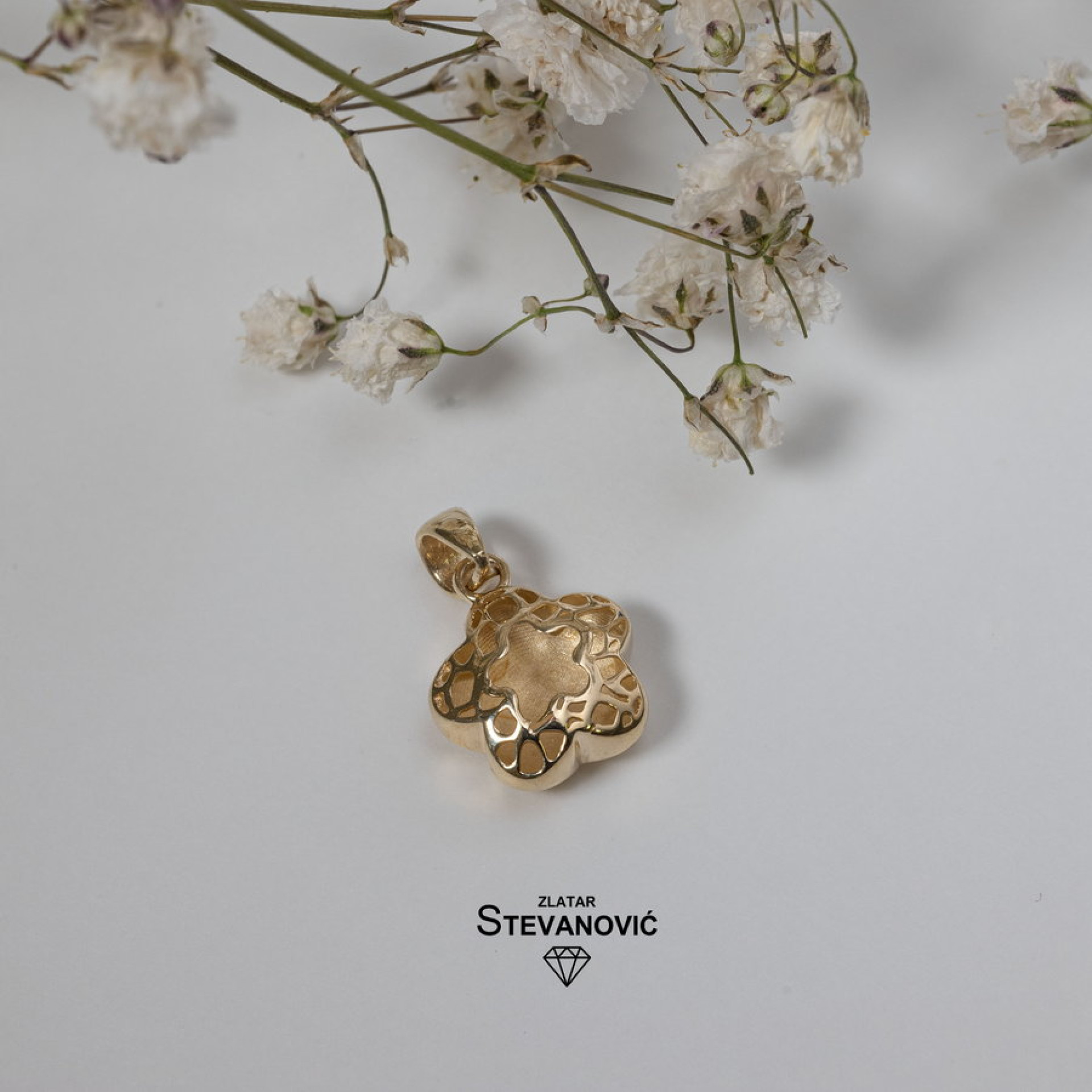 Privezak od zlata P128