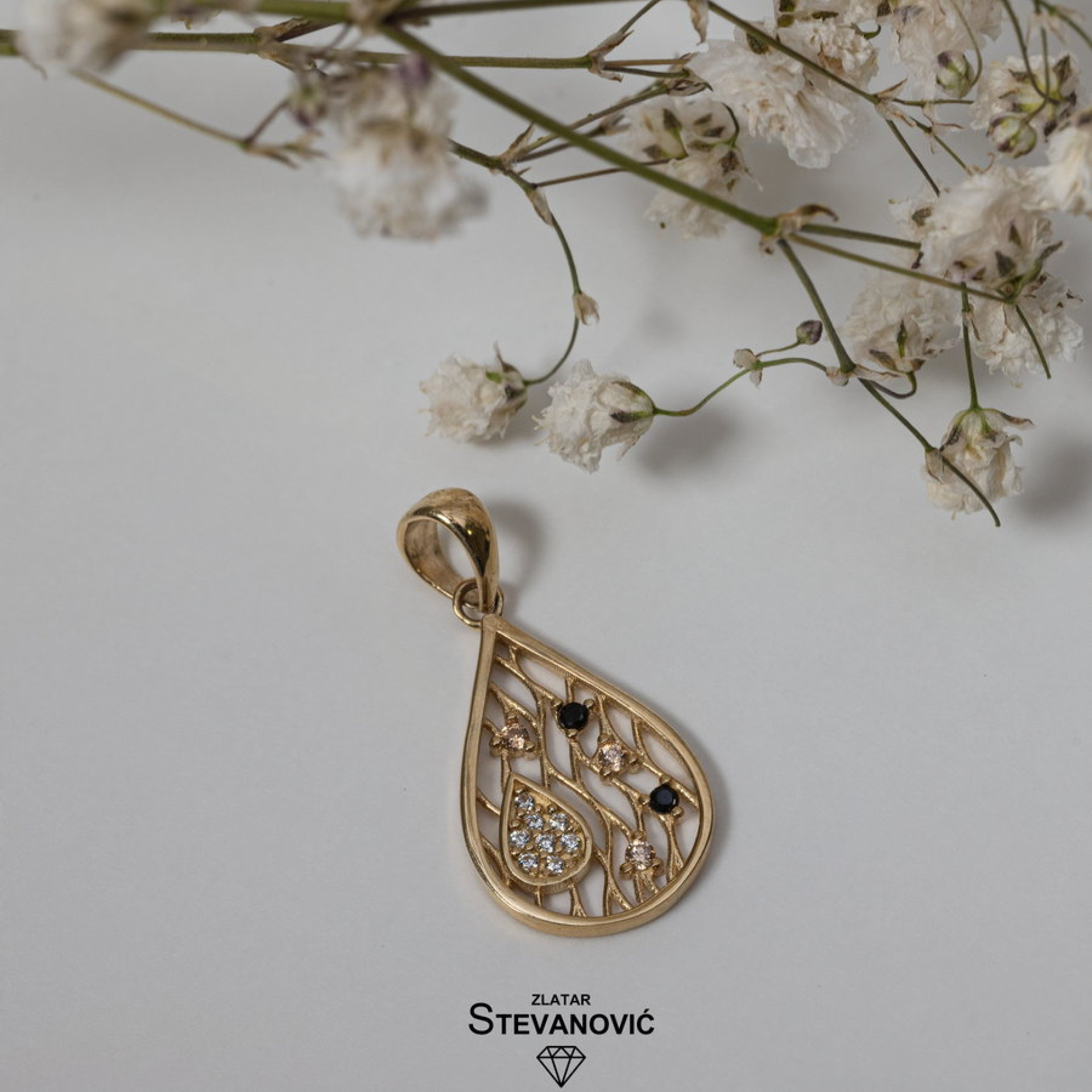 Privezak od zlata P130