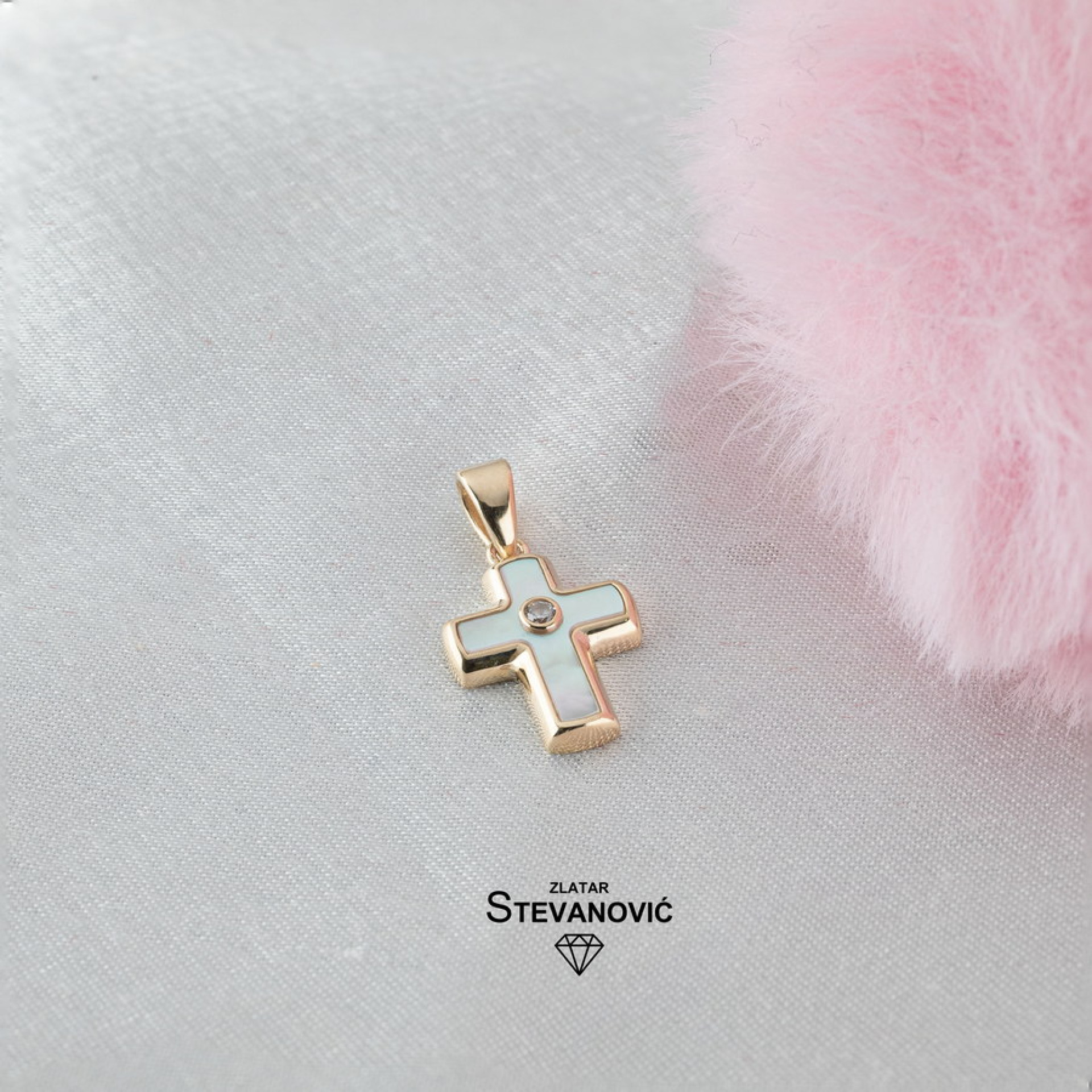 Krstić od žutog zlata P136